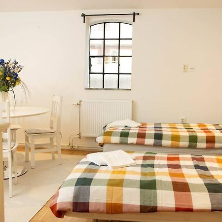 Historical Malt Factory Apartment, 6 Bedrooms, Sleeps 12 , Hot Tub Helsingborg Exterior foto