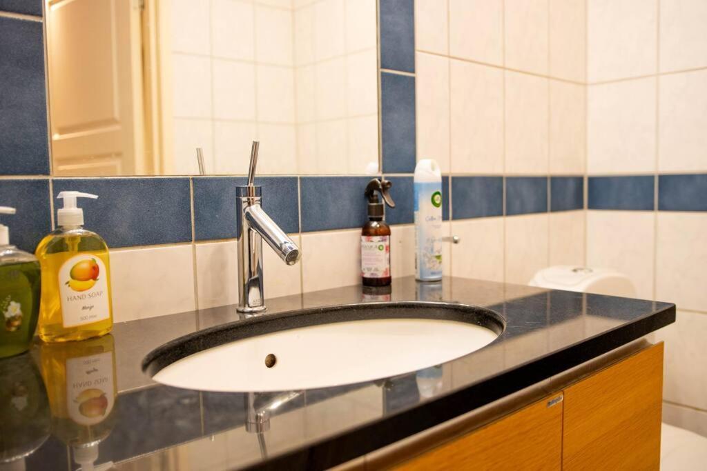 Historical Malt Factory Apartment, 6 Bedrooms, Sleeps 12 , Hot Tub Helsingborg Exterior foto